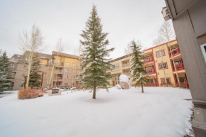 Expedition Station 8564 by SummitCove Lodging
